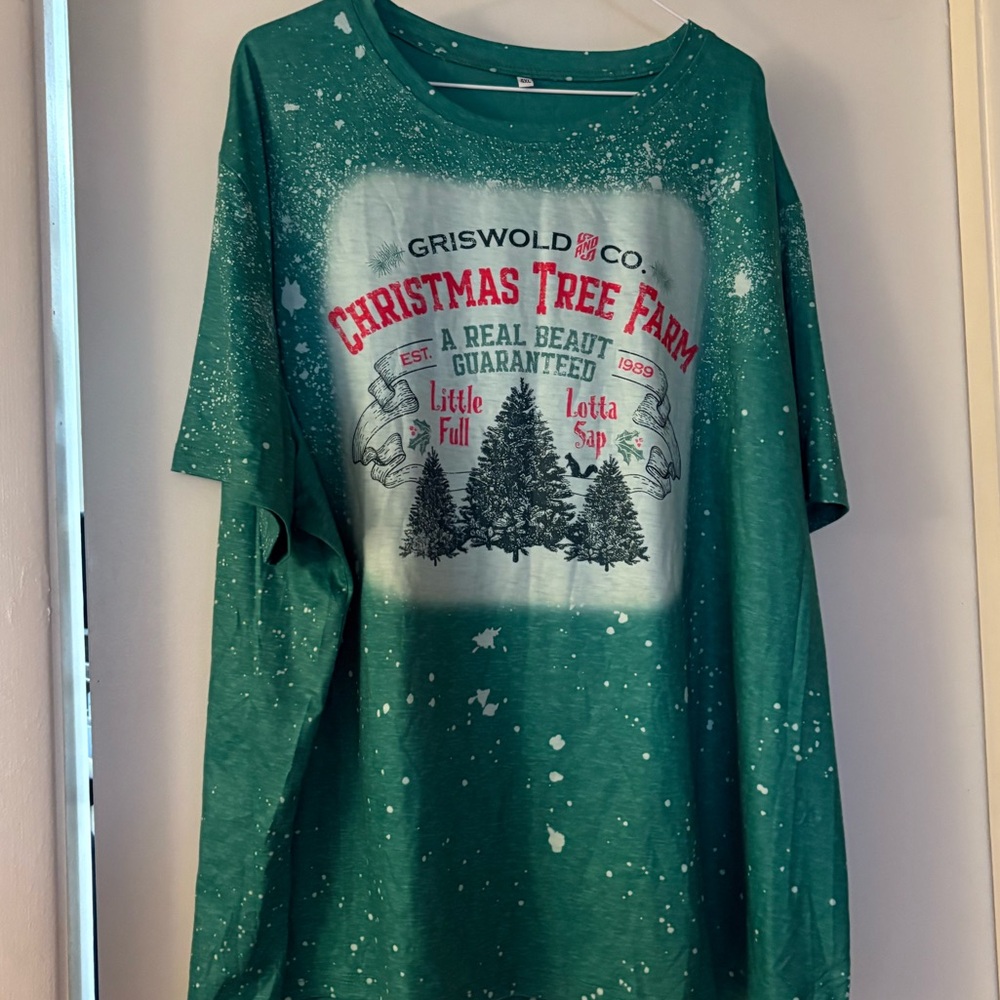 NWOT- Griswold’s Christmas tree farm 
Fun Green and White Splatter T-Shirt 4XL - Picture 5 of 8